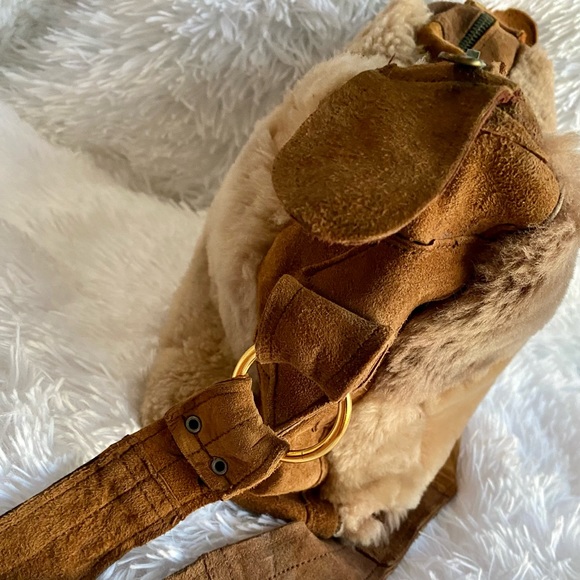 Areitio brown and tan shearling square shoulder bag with suede patchwork straps - Picture 10 of 11